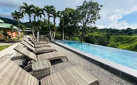 Chateau Arenal Hotel & Restaurante